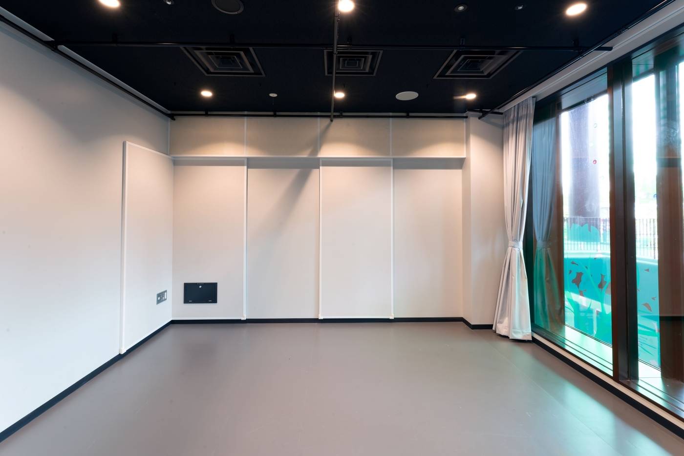 扇町ミュージアムキューブ